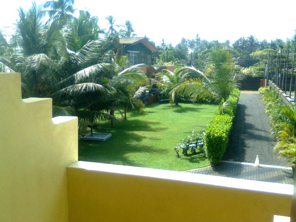 Larn'S Villa Hotel & Apartment Wadduwa Extérieur photo