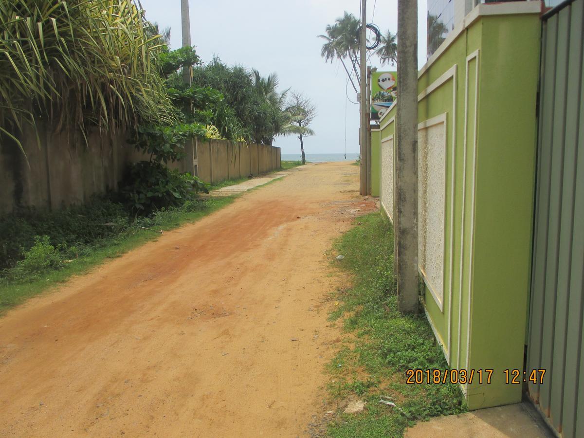 Larn'S Villa Hotel & Apartment Wadduwa Extérieur photo